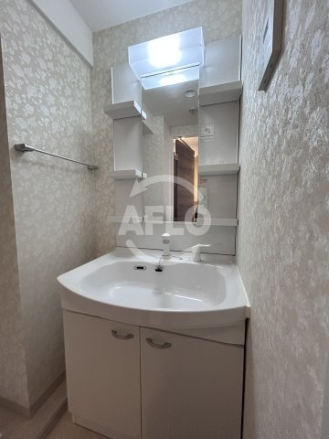 ラグゼ東三国プラスの独立洗面台|Luxe東三国+　洗面台