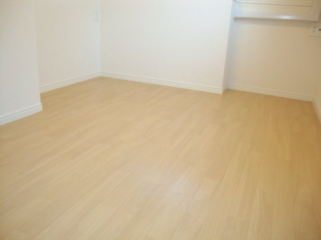 ロイヤル　パピヨンの寝室|洋室