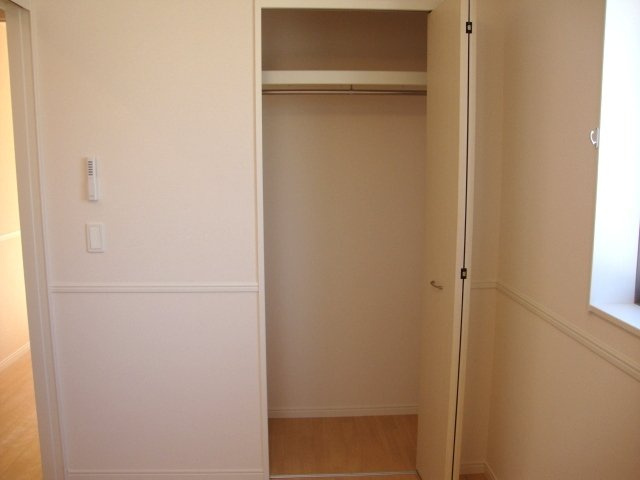 ロイヤル　パピヨンの収納|クローゼット