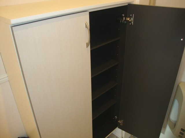 ロイヤル　パピヨンの玄関|下駄箱