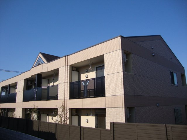 ロイヤル　パピヨンの外観|外観写真（昼）