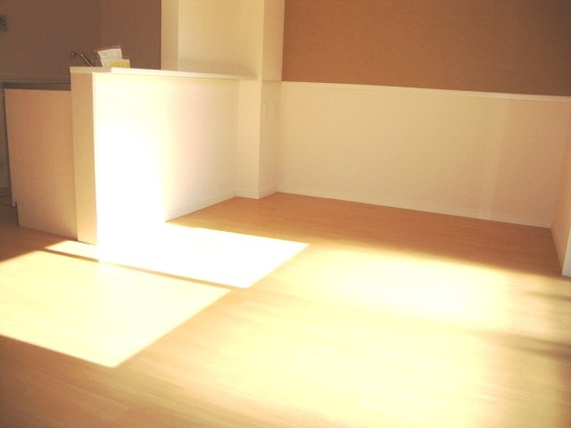 ロイヤル　パピヨンの居間・リビング|リビング