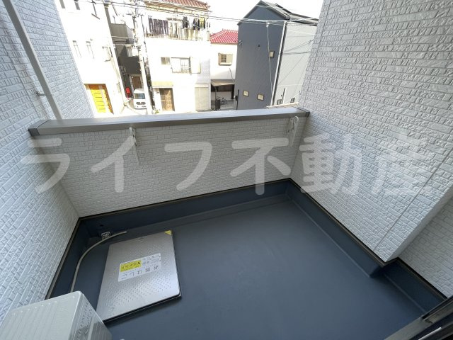 クリエオーレ宝持のバルコニー|お洗濯にも便利なバルコニー付き