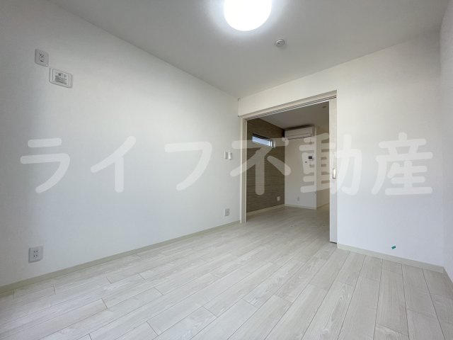 クリエオーレ宝持の洋室|個人の部屋や寝室として使える洋室です