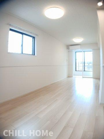 ハーモニー　カーサの居間・リビング|当社、チルホームのHPもご覧ください(^^)/物件情報多数♪