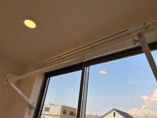 ウエストウイングⅣの設備|室内物干し竿