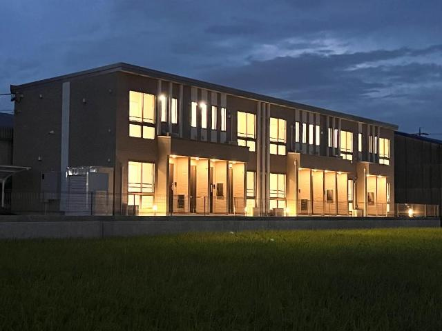 ウエストウイングⅣの外観|外観写真（夜）