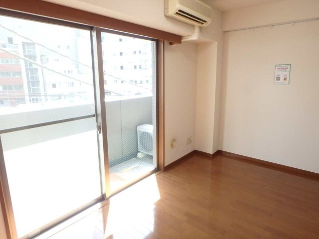 パレステュディオ東京八重洲通りの洋室|ゆったりした洋室です