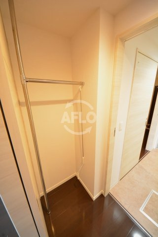 ナチュール天王寺の収納|ナチュール天王寺　ウォークインクローゼット