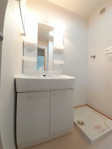 サンライズ　Ａの洗面所|コンパクトで使いやすい洗面所