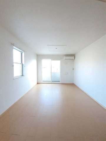 サンライズ　Ａの居間・リビング|使いやすいリビングです