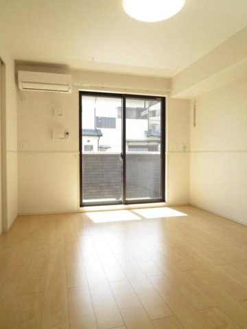 リヒト・コオリ　弐の居間・リビング|リビングです