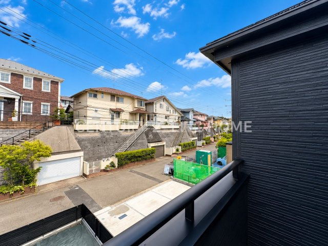 【展望】 | 青葉区鴨志田町戸建 | 前面道路も広々