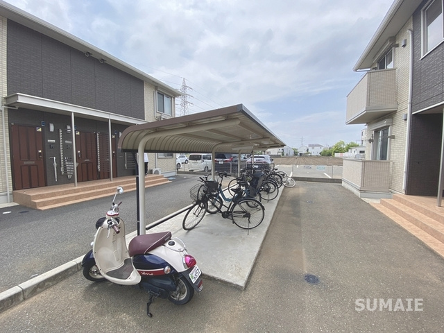 グランデ　Ⅰのその他共用部分|屋根付き駐輪場☆