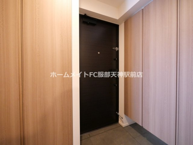 ザ・パークハビオ谷町六丁目クロスの玄関