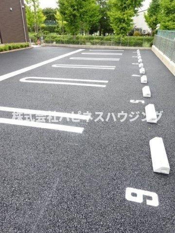 セレーノの駐車場