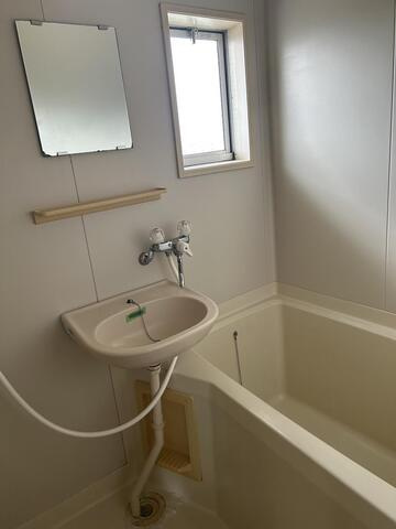 メゾンジュネの浴室