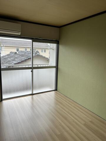 メゾンジュネの洋室