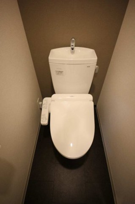 【トイレ】 | アドバンス大阪セレーノ | 落ち着いたトイレです