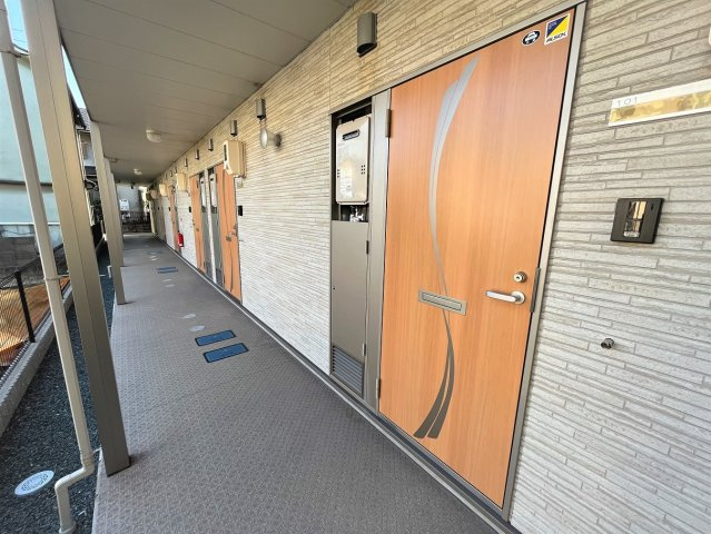 【玄関】 | クレイノ西深津