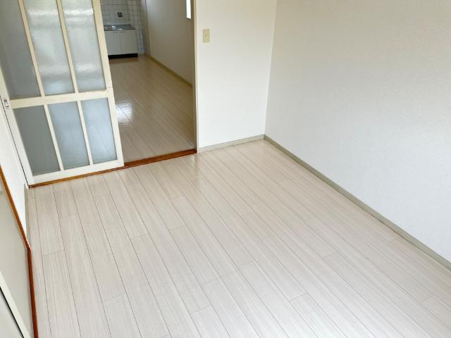 グリーンパーク春日の内装|洋室