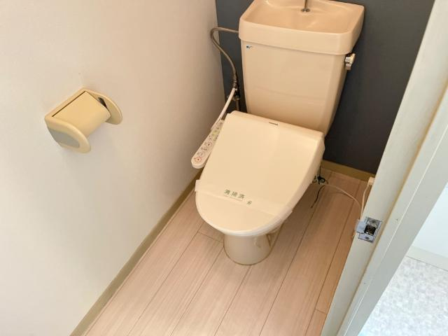 グリーンパーク春日のトイレ|シャワー付トイレ