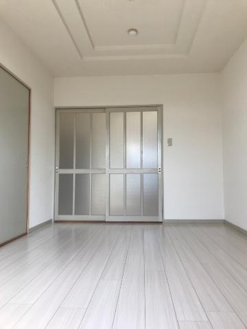 グリーンパーク春日の内装|洋室