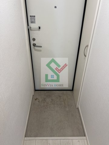 ヴェルデ東久留米の玄関
