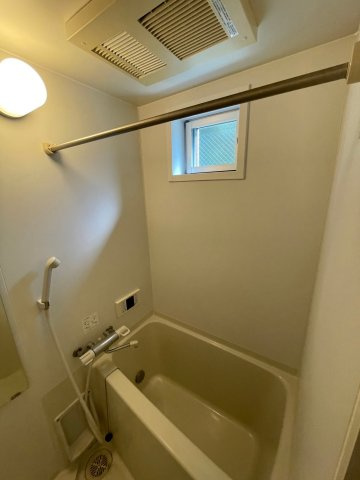 H.Cフラッツ須磨関守の浴室