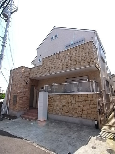 H.Cフラッツ須磨関守の外観