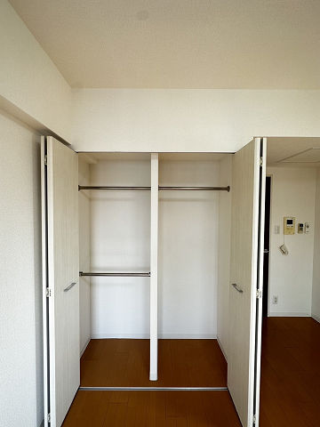 アーバンフラッツ難波東(旧La Douceur難波東)の収納