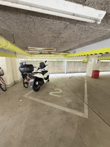 上祇園ハイツの駐車場