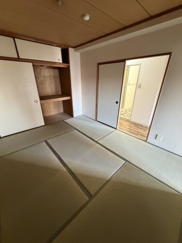 ハイツ菊水の和室