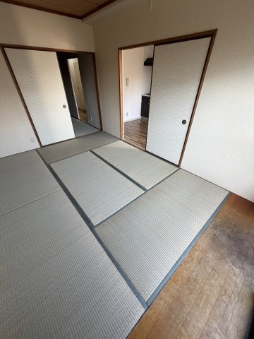 ハイツ菊水の和室