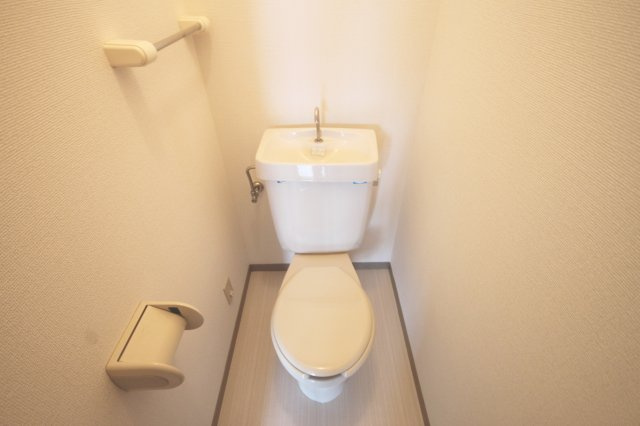 セジュール撰花園のトイレ|シンプルで使いやすいトイレです
