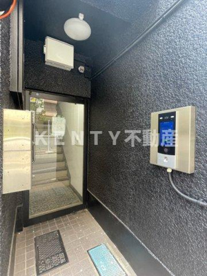 【エントランス】 | 石山ビル | 建物の内部です