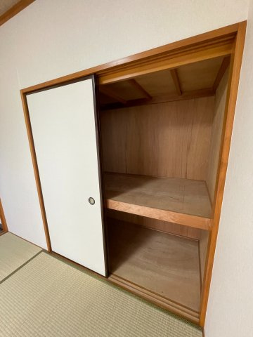 アゼリア府中の収納