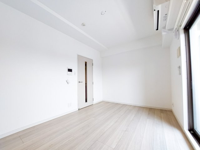 ラ・メゾンドサヴォイ　3階の居間・リビング|別号室のものです。現状優先となります。