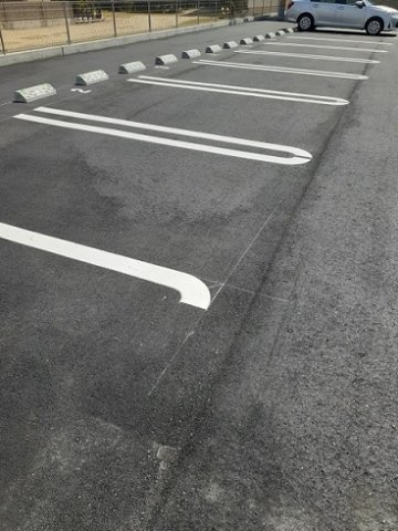 ウェルリッチ善通寺　Ⅰの駐車場