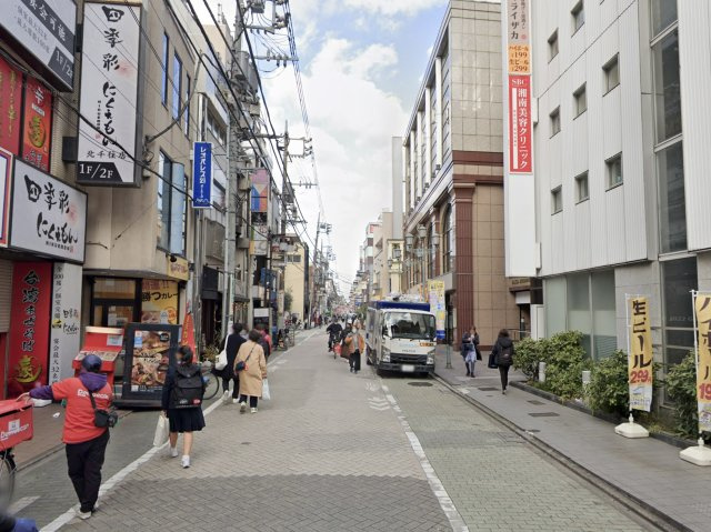 シルクビルの周辺