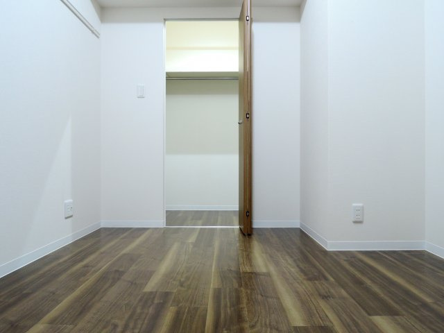 高槻市紺屋町の賃貸マンションの収納