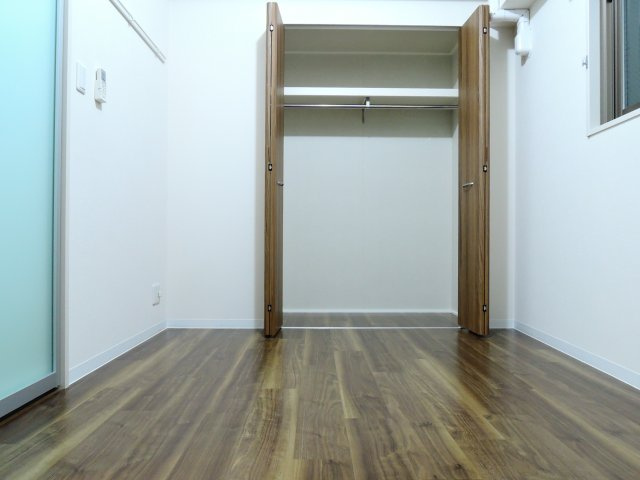 高槻市紺屋町の賃貸マンションの収納