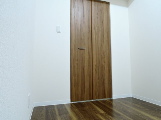 高槻市紺屋町の賃貸マンションの収納