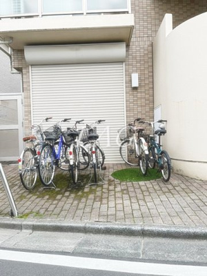 【その他】 | エクセシオーネ赤塚 | 駐輪場です。