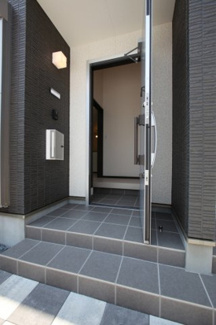 【玄関】 | （仮称）烏森町3-35連家宙 | ※イメージ写真