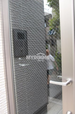 パークレジナス中野のエントランス|出入り口