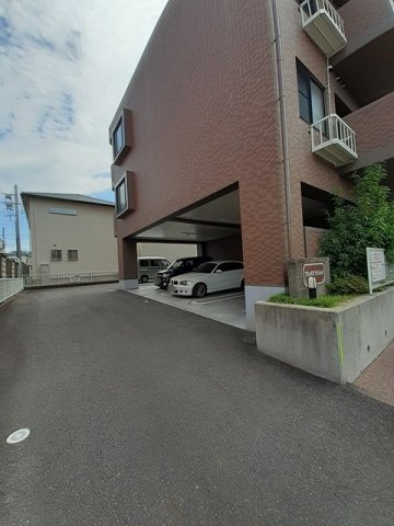 アネックスマンションの駐車場