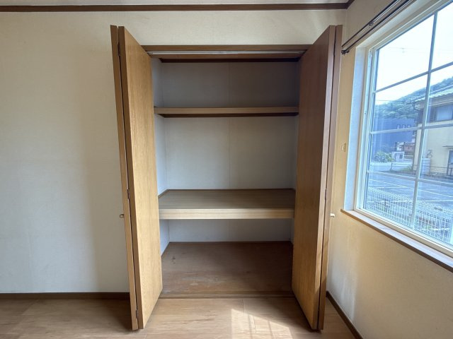 姫路市砥堀のハイツの収納