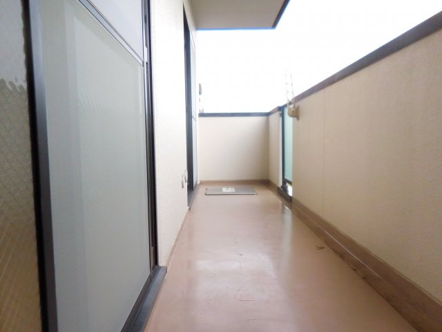 高槻市大蔵司２丁目の賃貸マンションのバルコニー