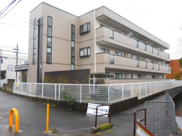 高槻市大蔵司２丁目の賃貸マンションの外観